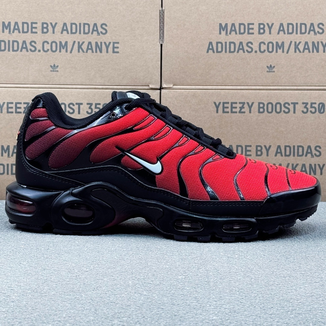 AIR MAX TN PLUS DC1936-001