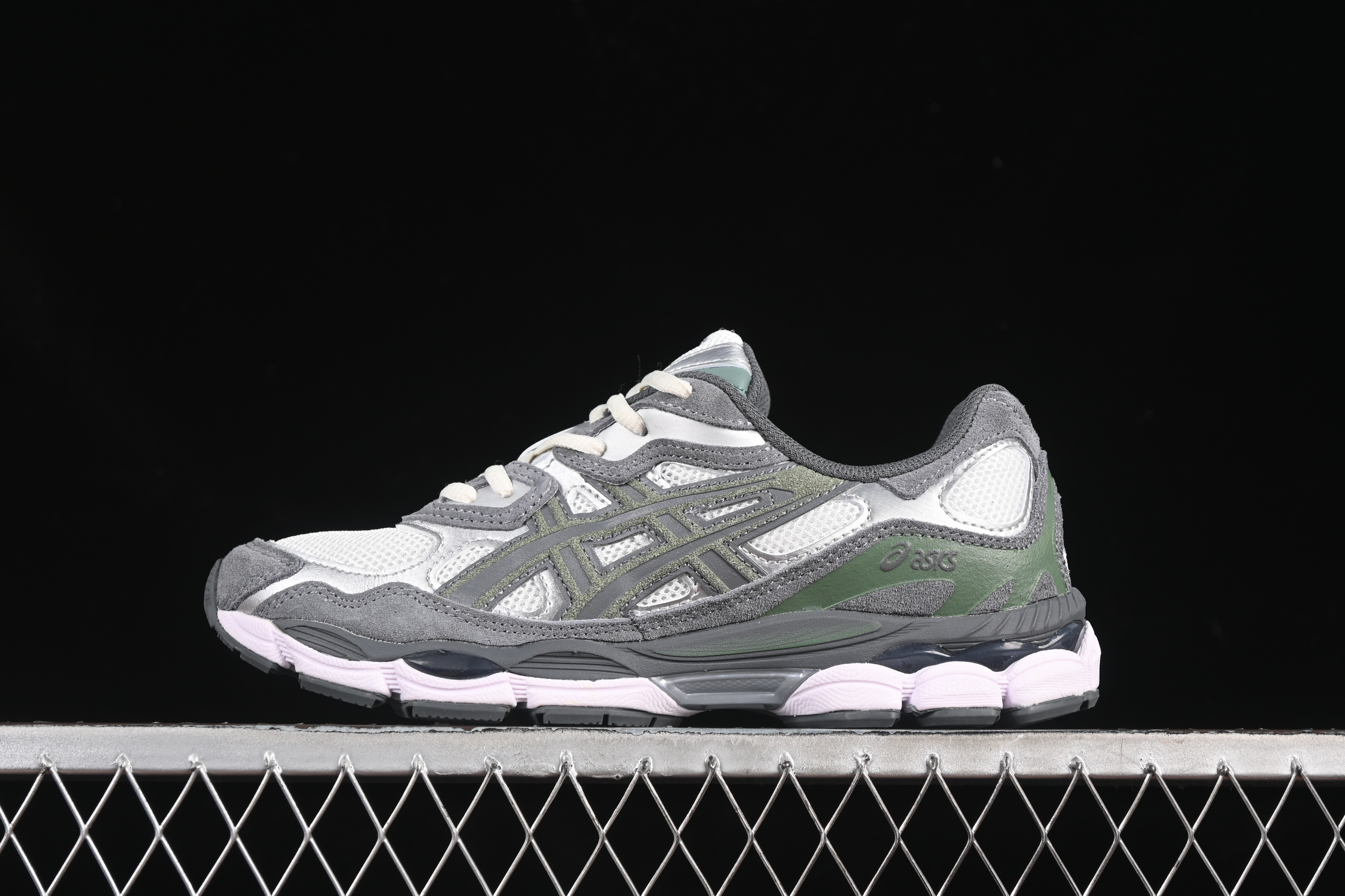 Asics Gel-NYC 1203A383-101