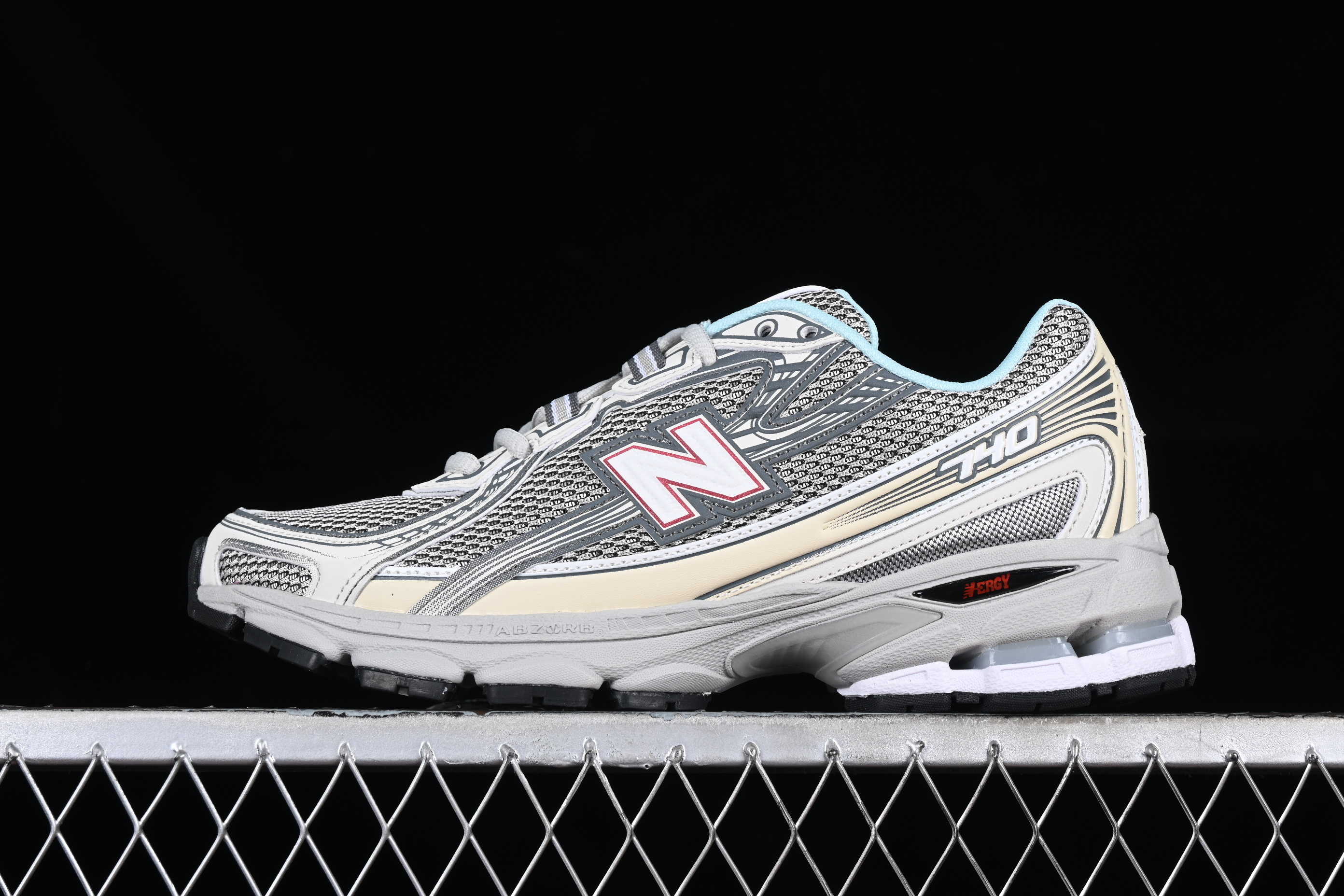 New Balance 740 MR740SD